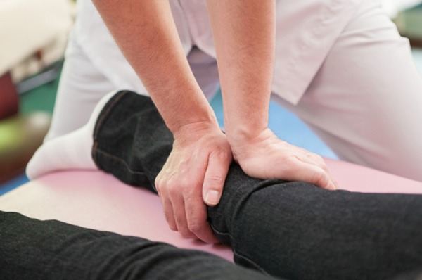 明石 西新町駅近く 膝の痛み